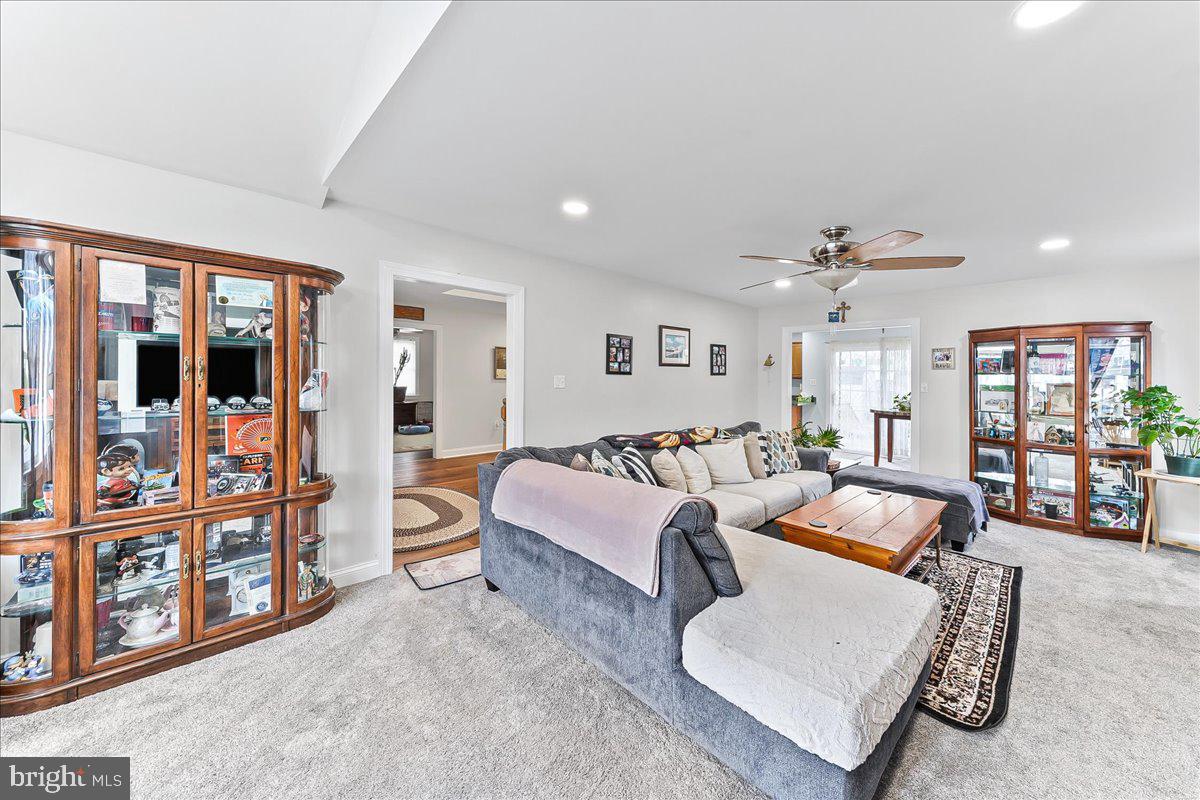 MILMONT PARK - Residential