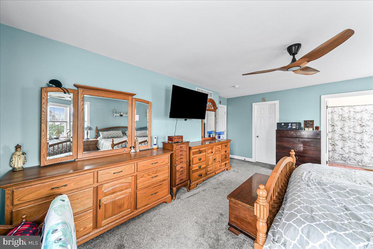 MILMONT PARK - Residential