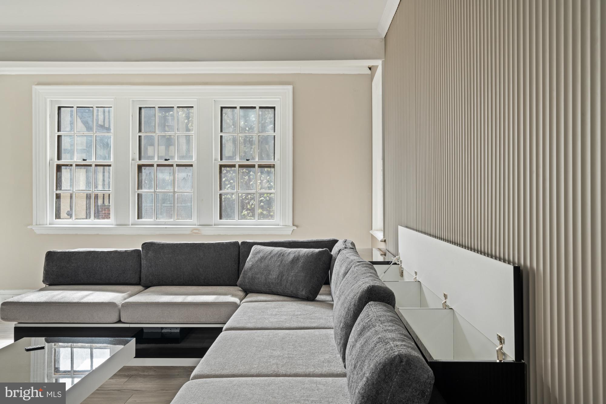 YORKLYNNE MANOR - Residential Lease