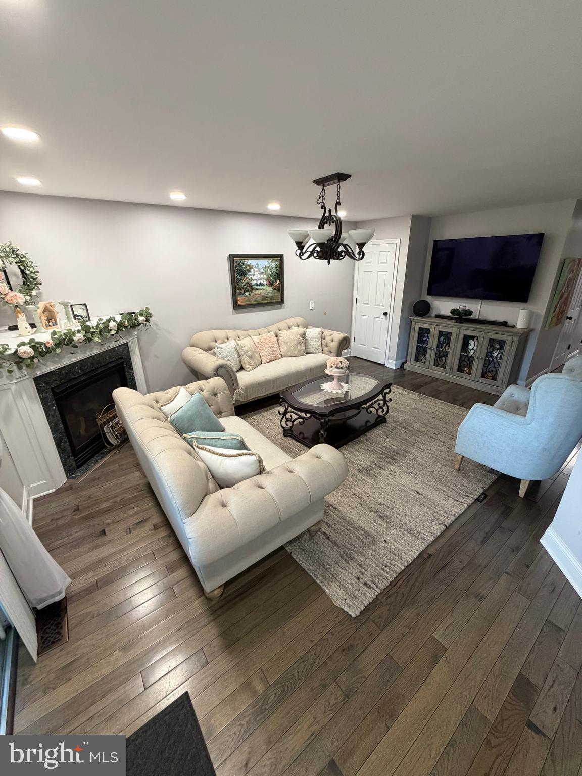 4347 BEDFORD DRIVE