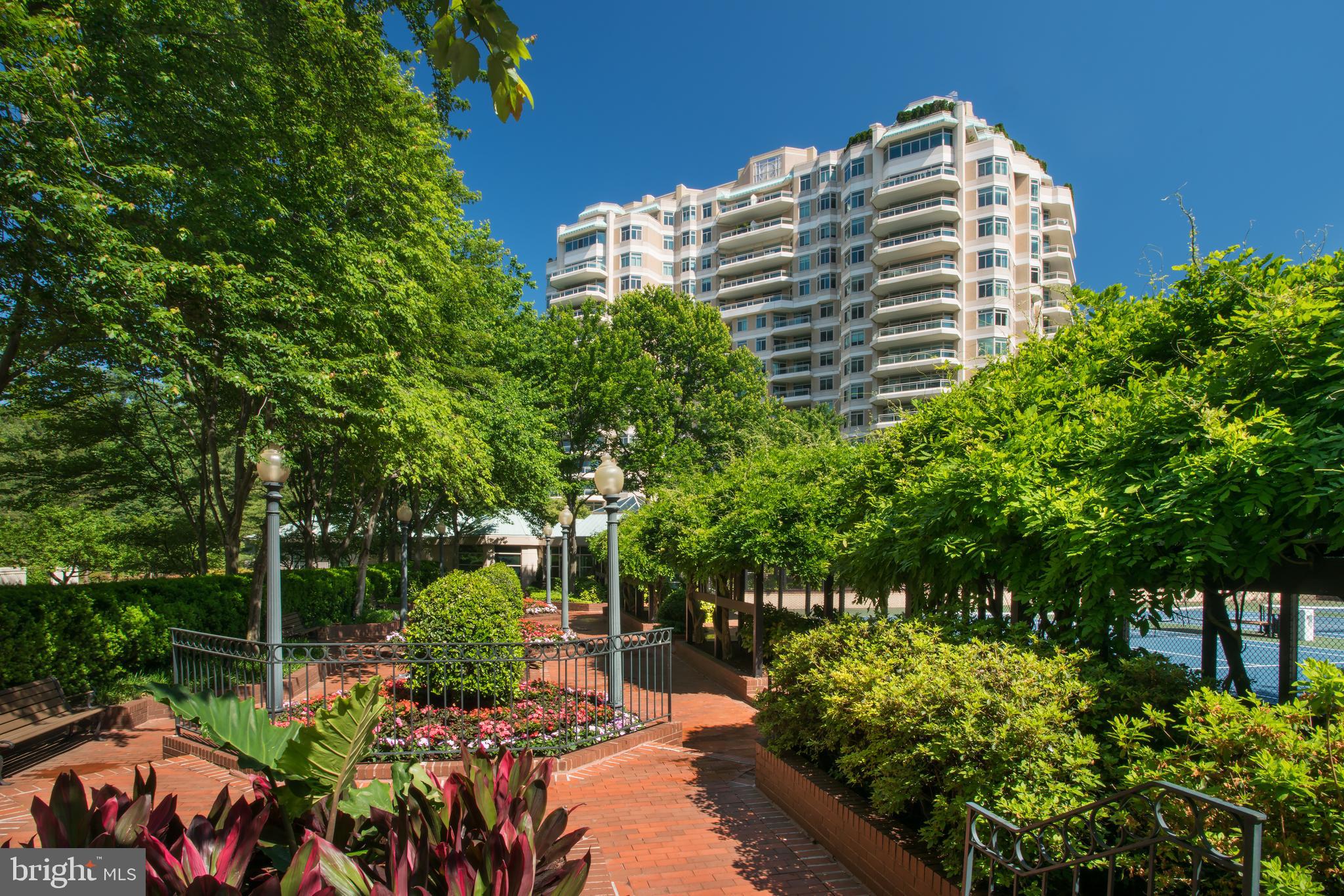 CHEVY CHASE - Residential