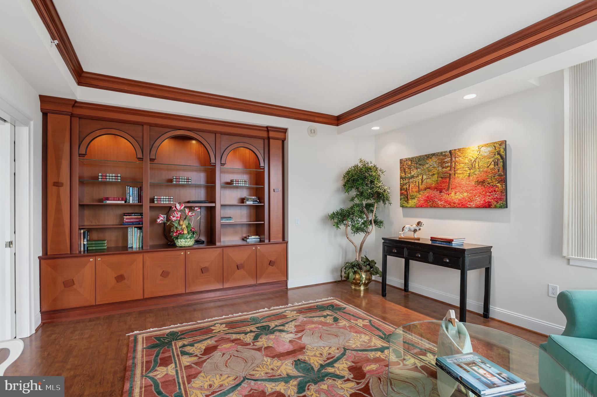 CHEVY CHASE - Residential