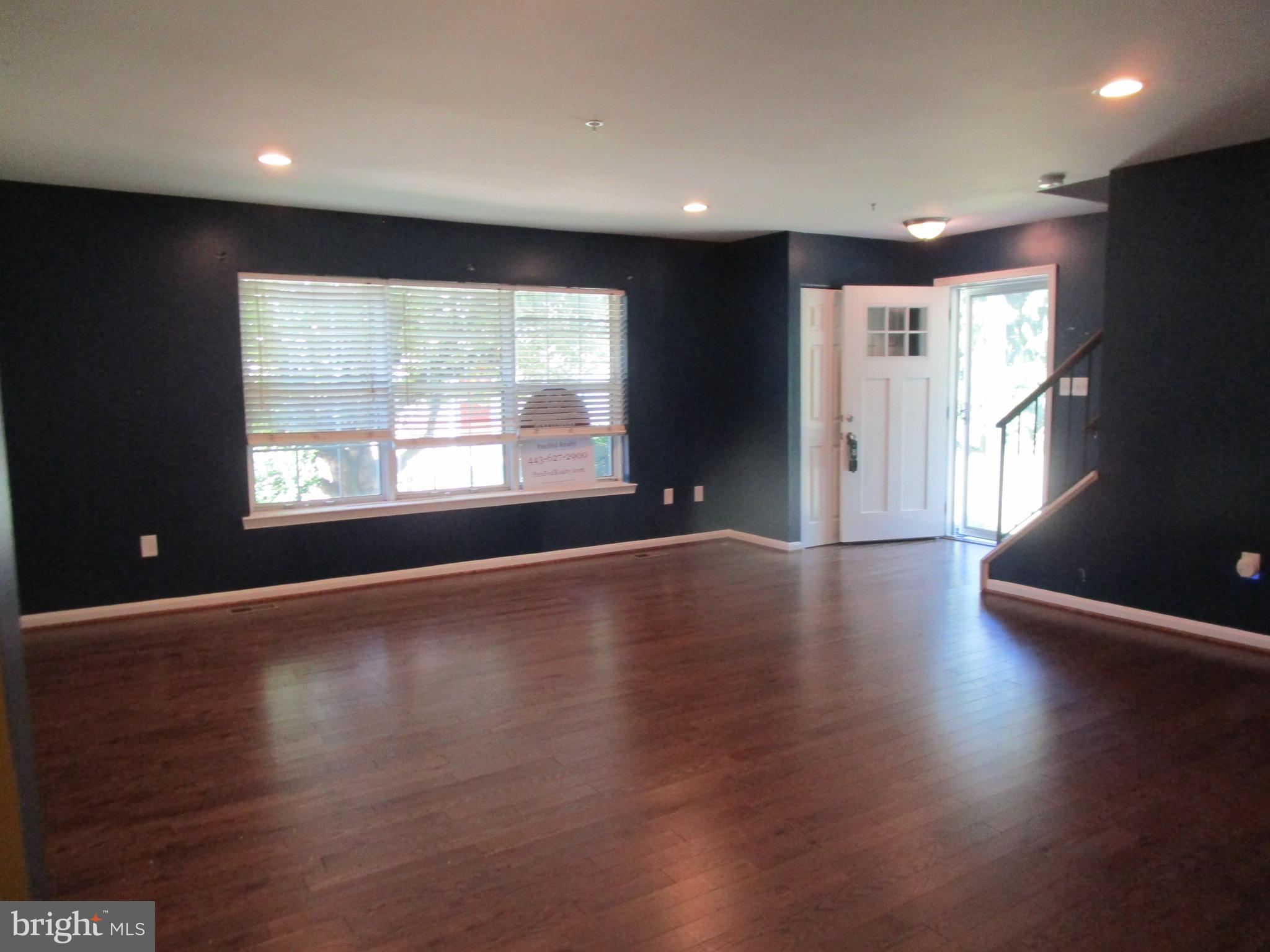 MOUNTAIN VILLAGE - Residential