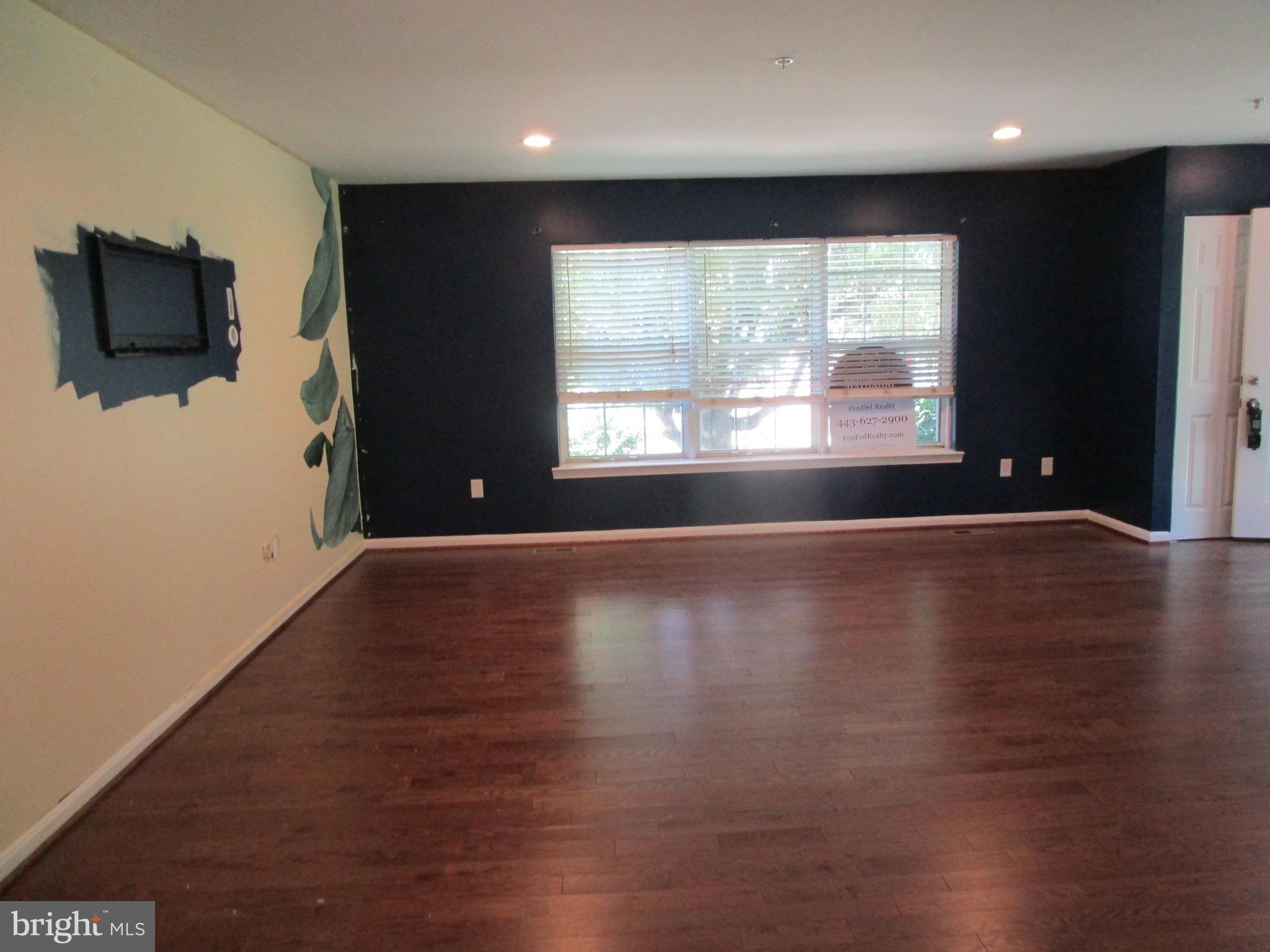 MOUNTAIN VILLAGE - Residential