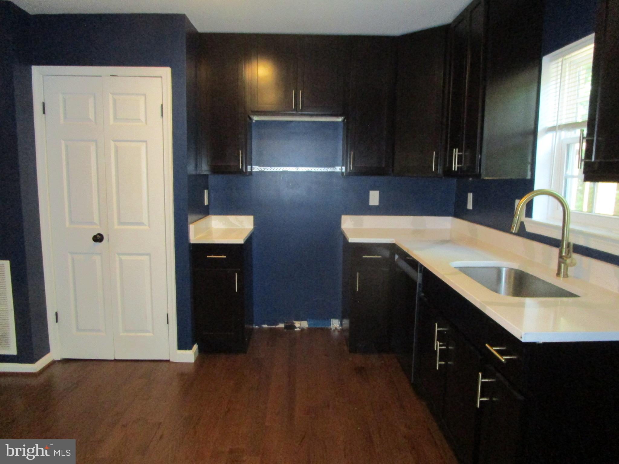 MOUNTAIN VILLAGE - Residential