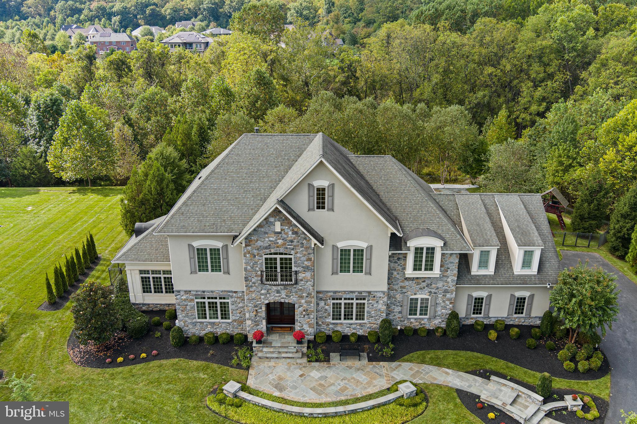 WALNUT GROVE - Residential