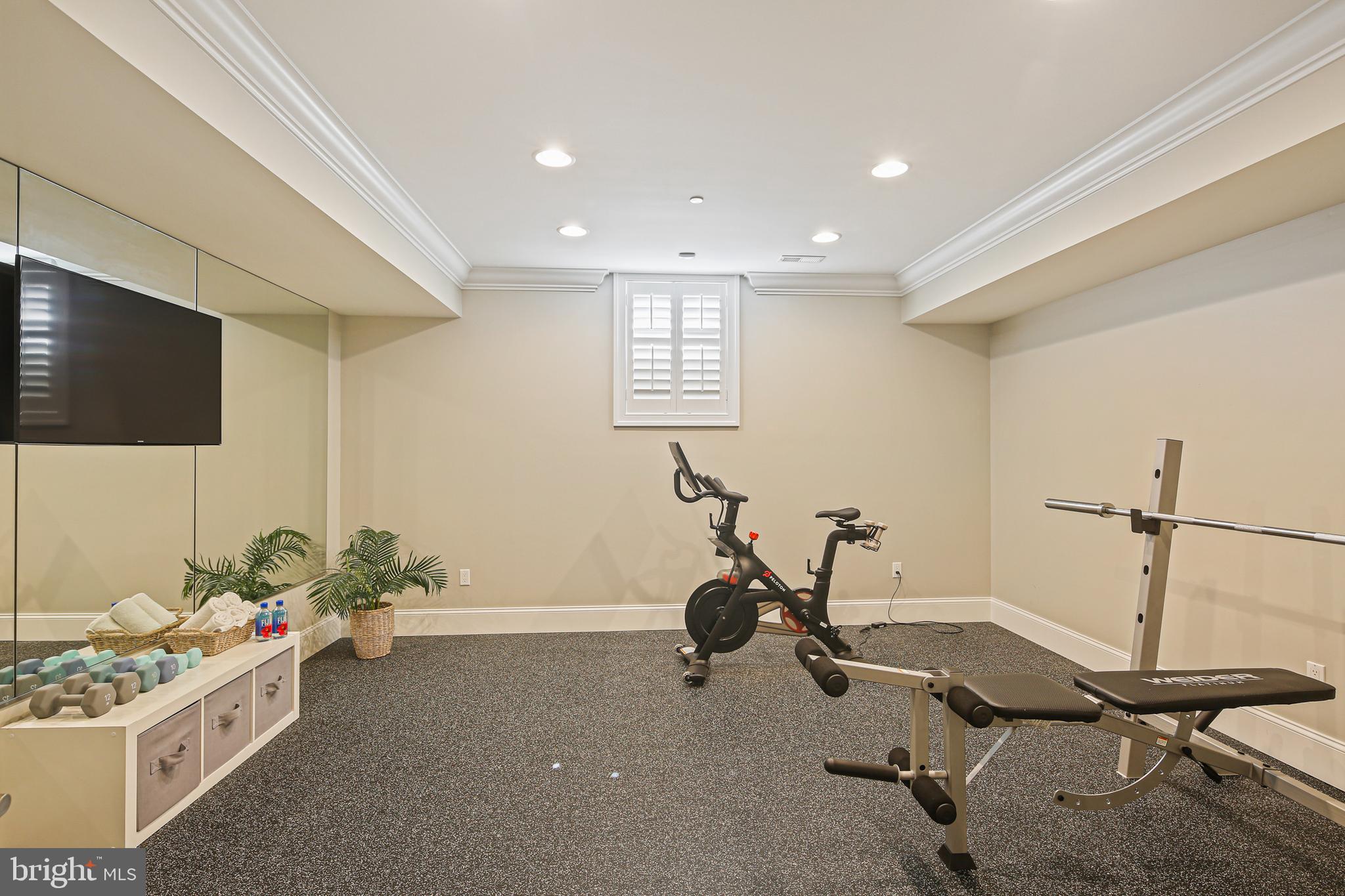 WALNUT GROVE - Residential