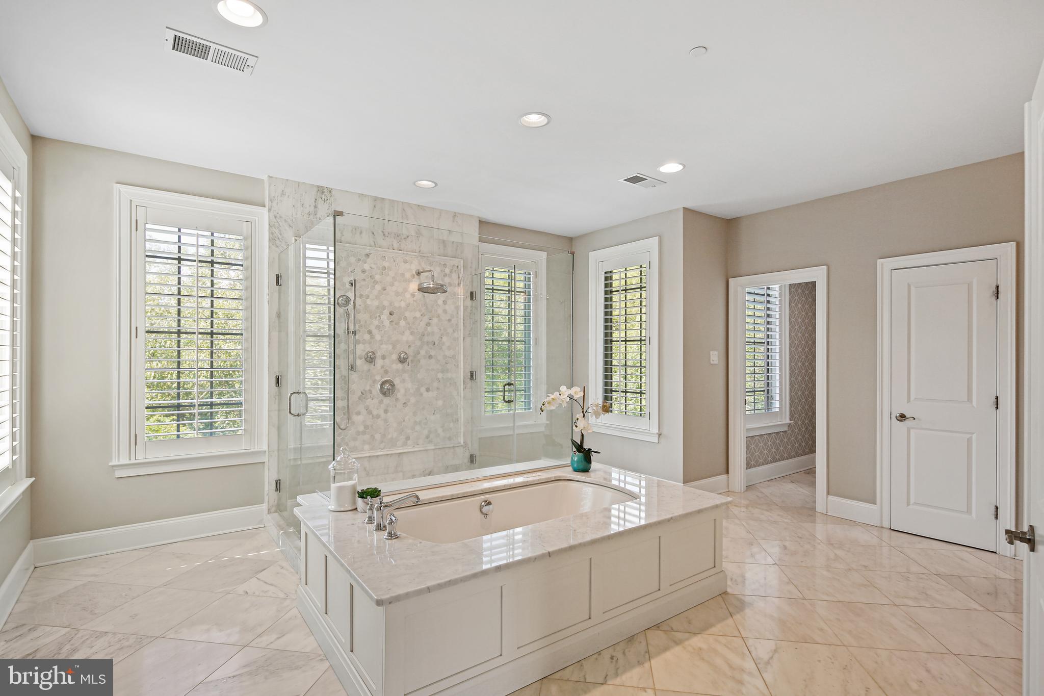 WALNUT GROVE - Residential