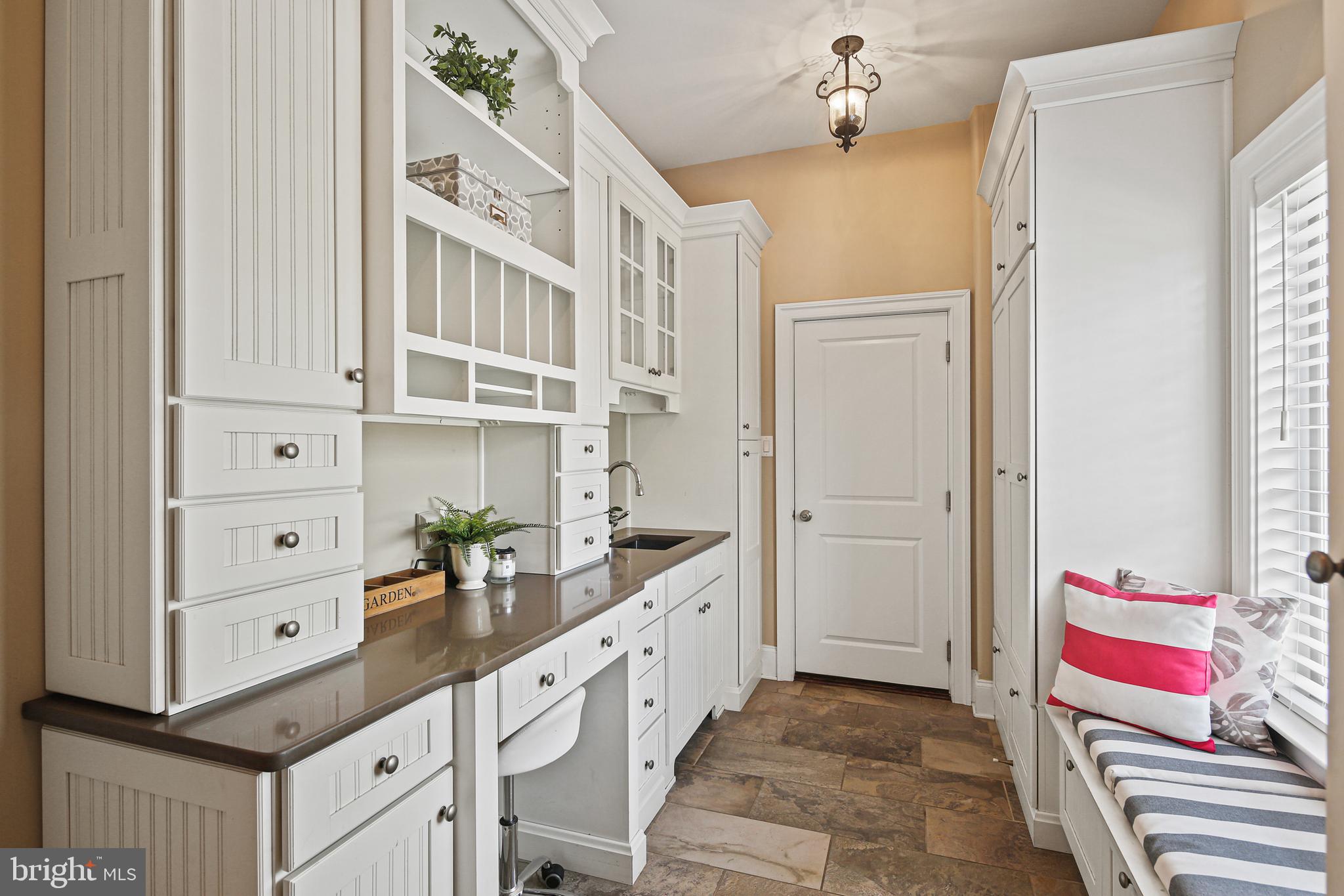 WALNUT GROVE - Residential