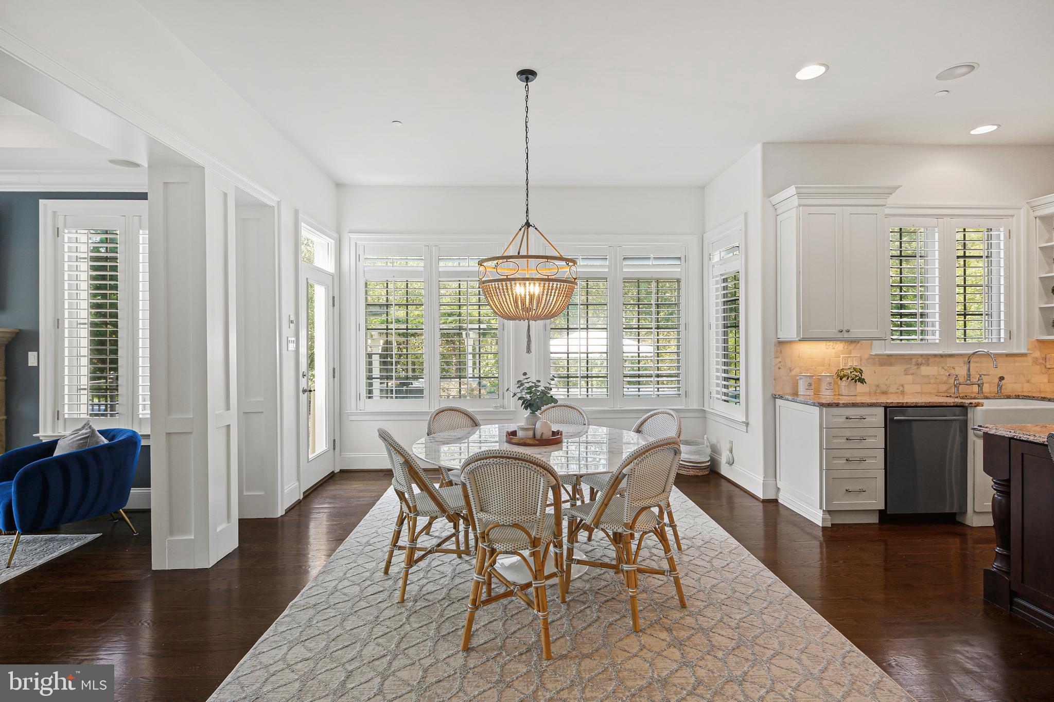 WALNUT GROVE - Residential