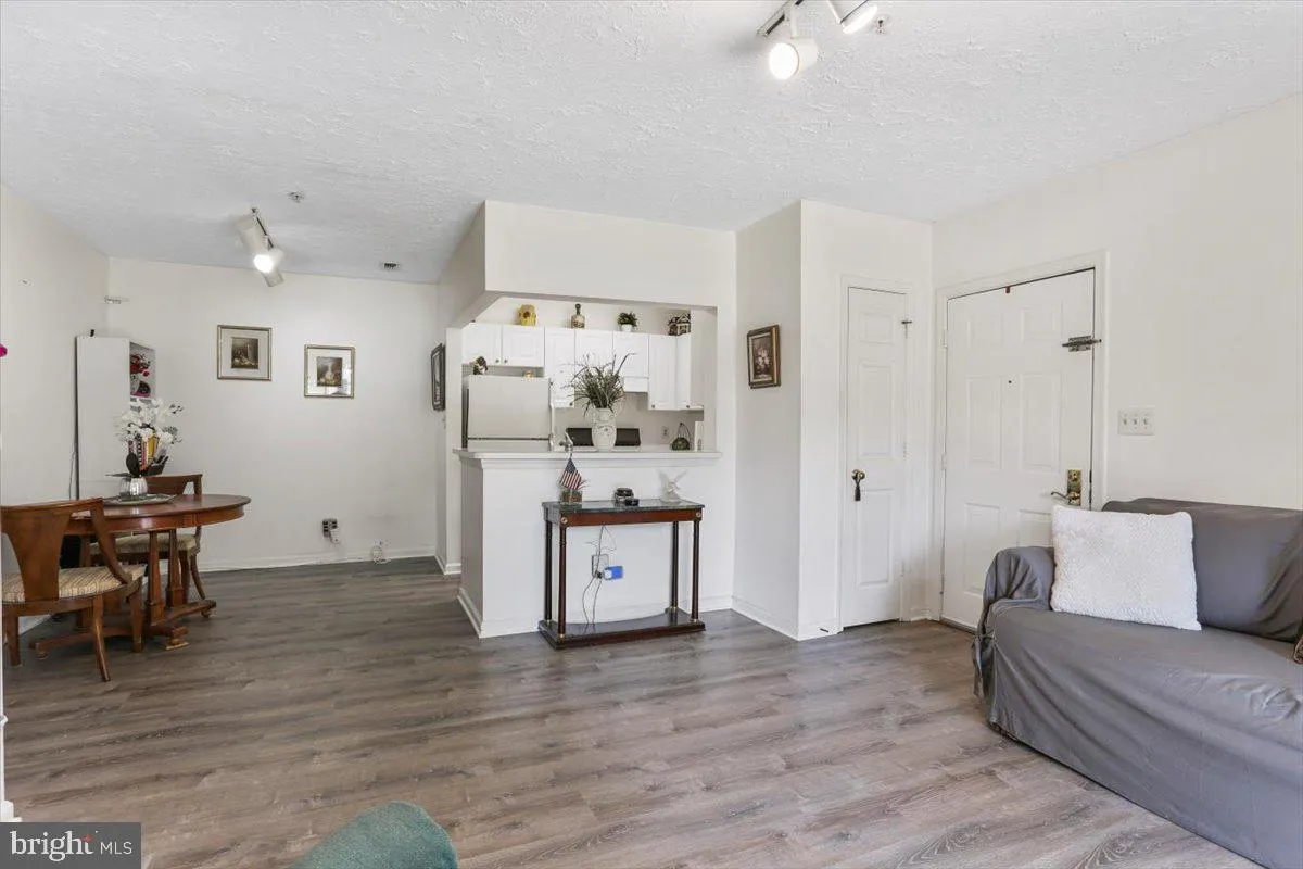 Ashburn, Virginia 20147, United States, 1 Bedroom Bedrooms, ,1 BathroomBathrooms,Residential,Active,146401