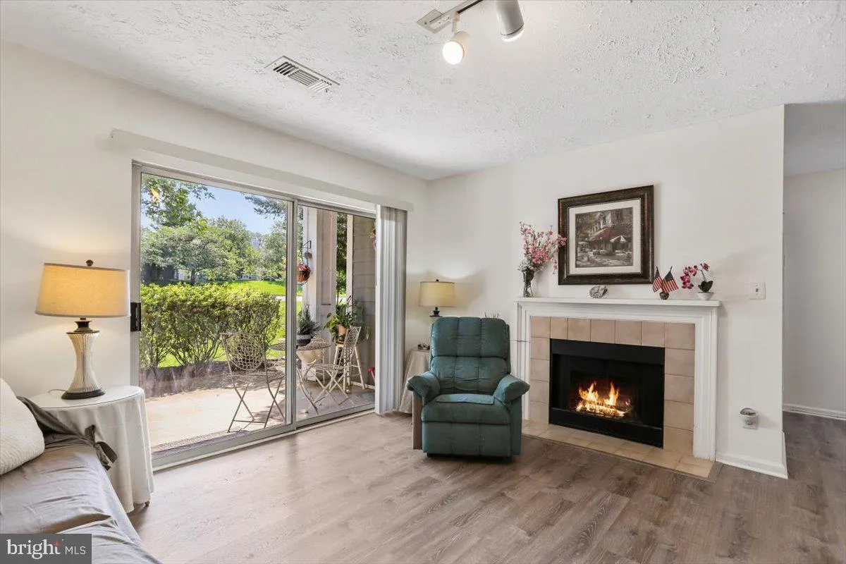 Ashburn, Virginia 20147, United States, 1 Bedroom Bedrooms, ,1 BathroomBathrooms,Residential,Active,146401