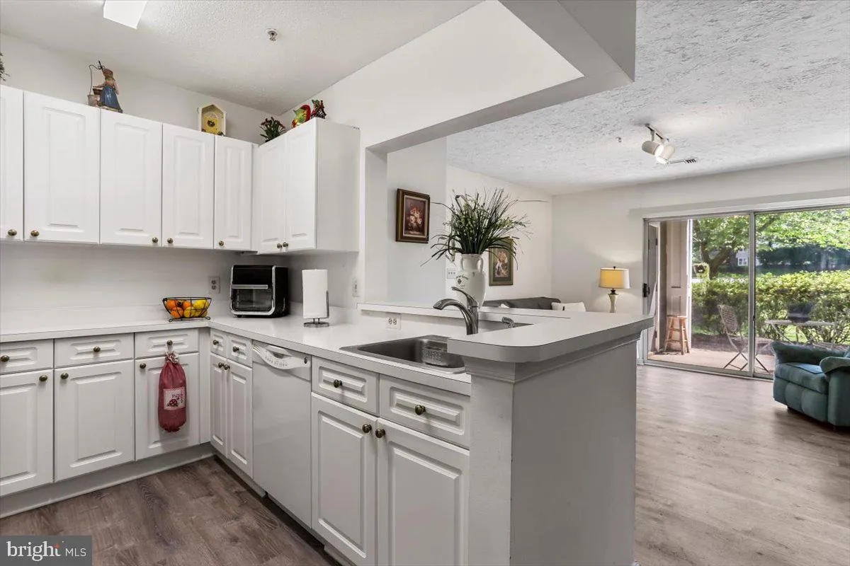 Ashburn, Virginia 20147, United States, 1 Bedroom Bedrooms, ,1 BathroomBathrooms,Residential,Active,146401