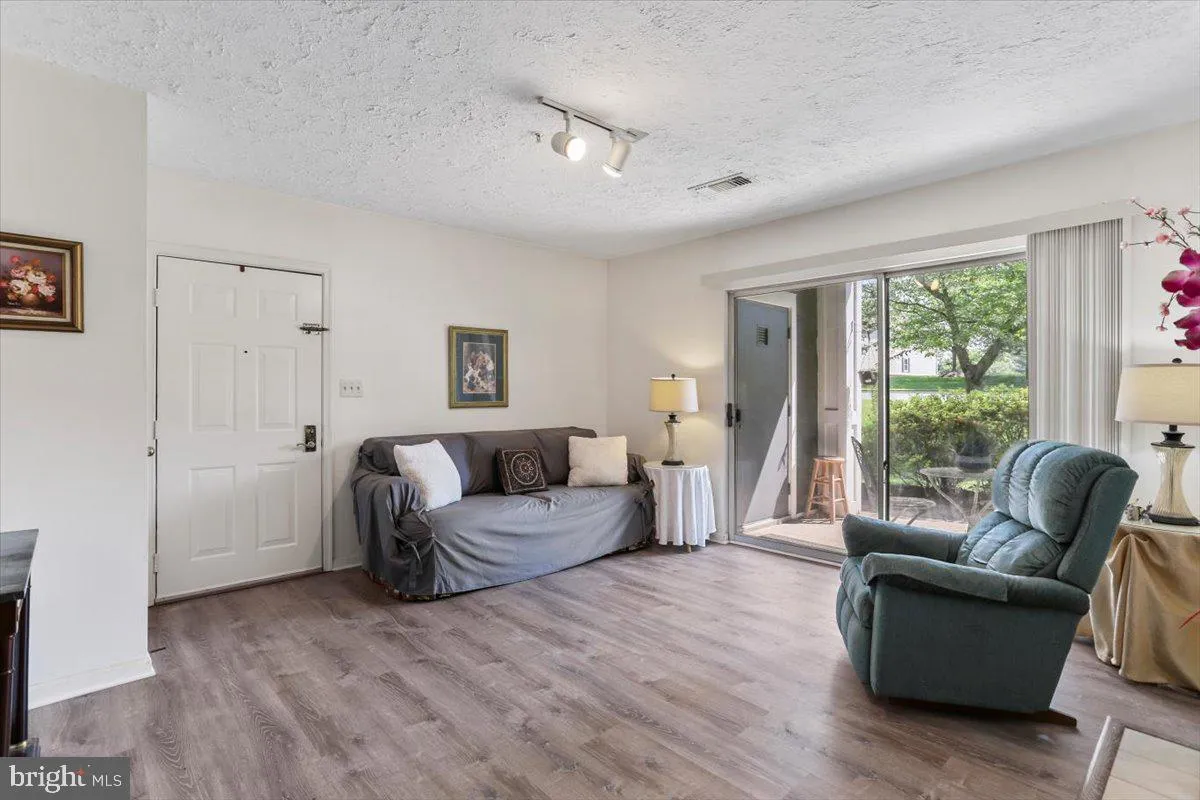 Ashburn, Virginia 20147, United States, 1 Bedroom Bedrooms, ,1 BathroomBathrooms,Residential,Active,146401