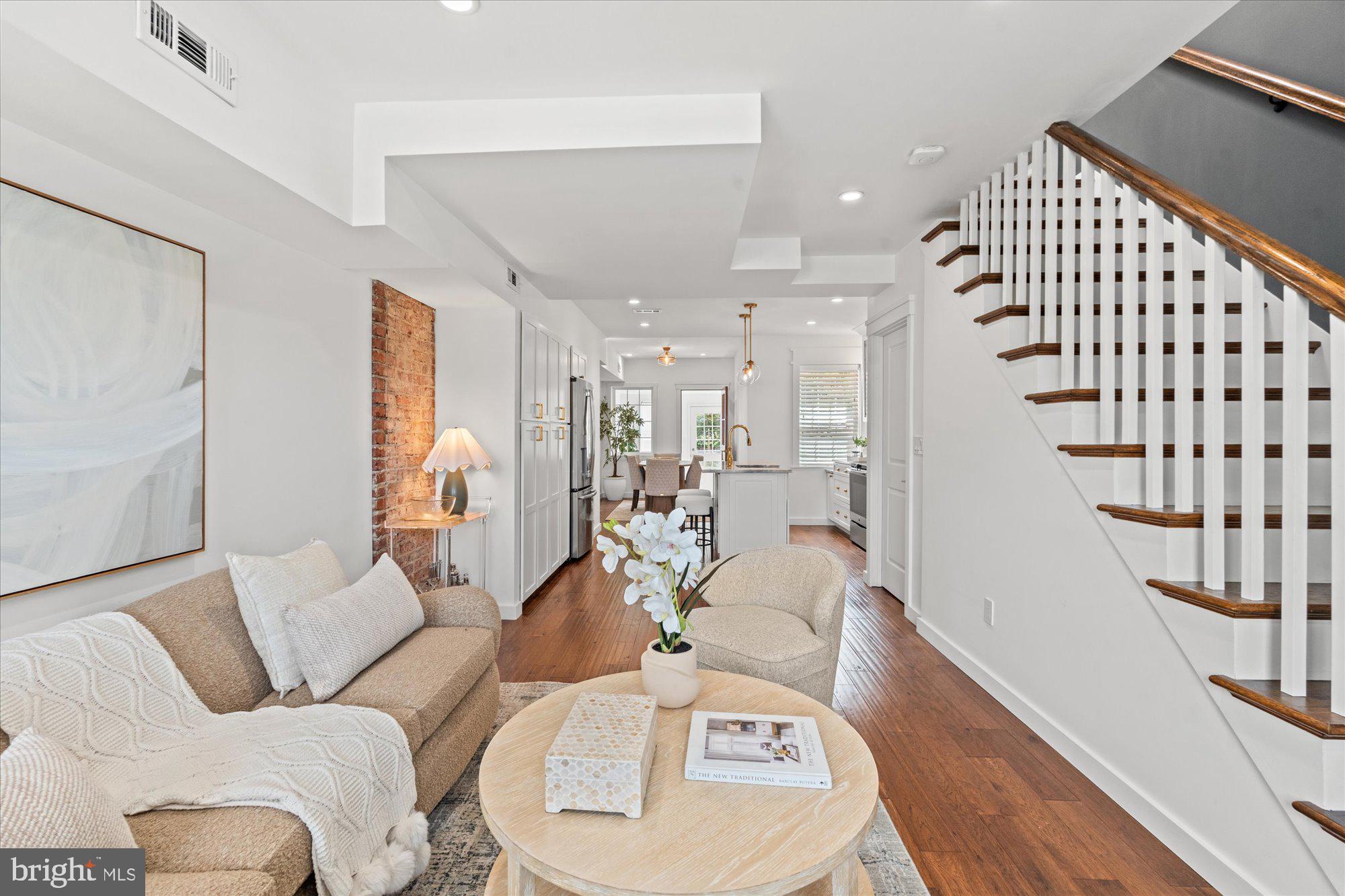 1208 ORONOCO STREET