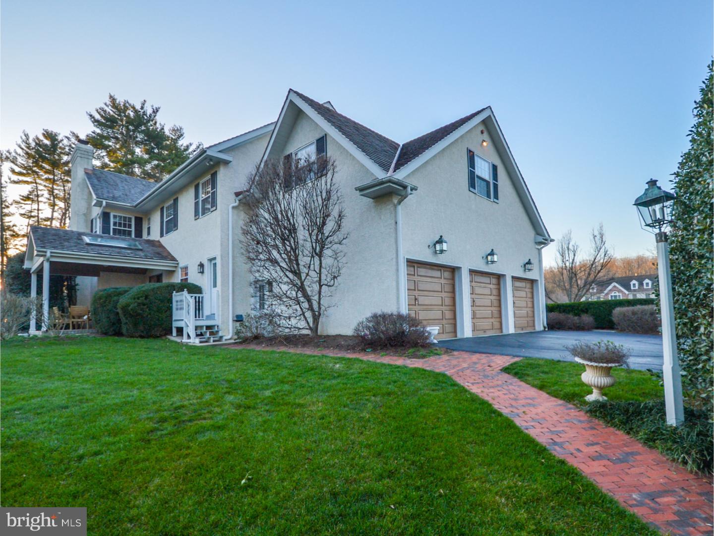 COUNTRY CLUB ESTS - Residential