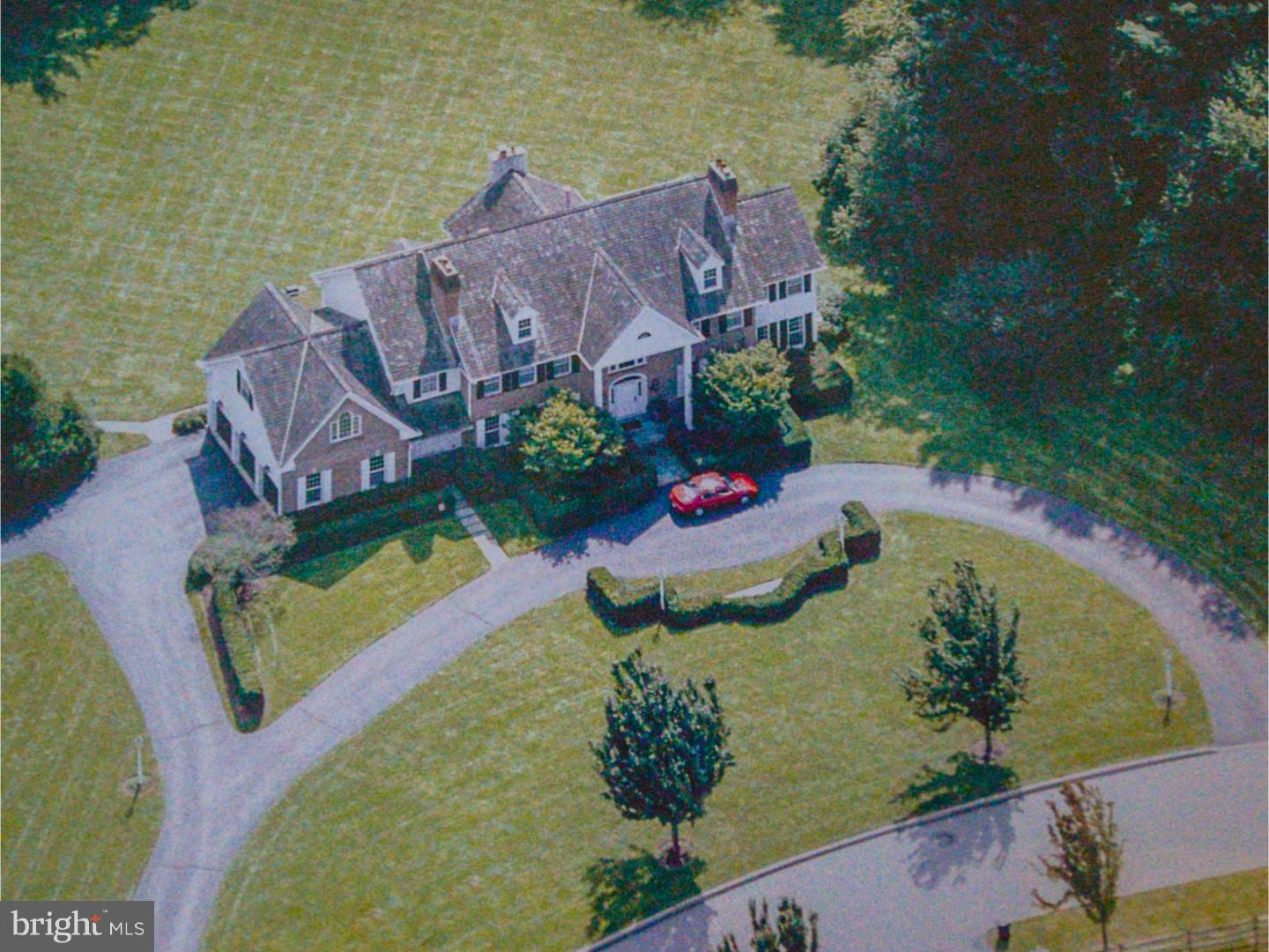 COUNTRY CLUB ESTS - Residential