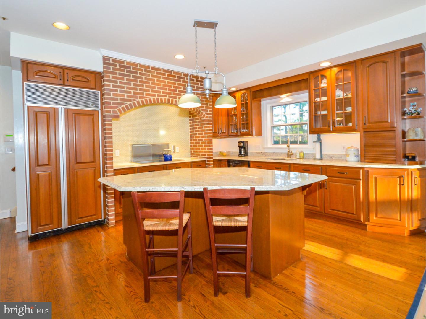 COUNTRY CLUB ESTS - Residential