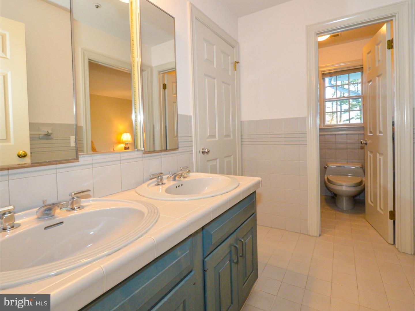 COUNTRY CLUB ESTS - Residential