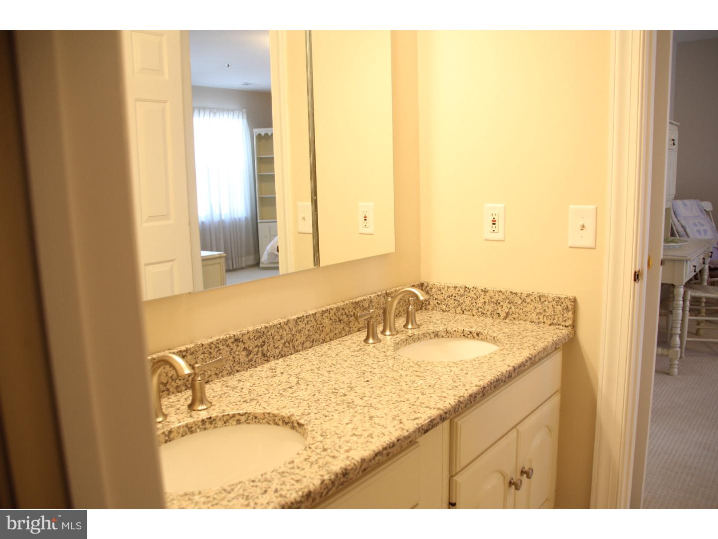 COUNTRY CLUB ESTS - Residential