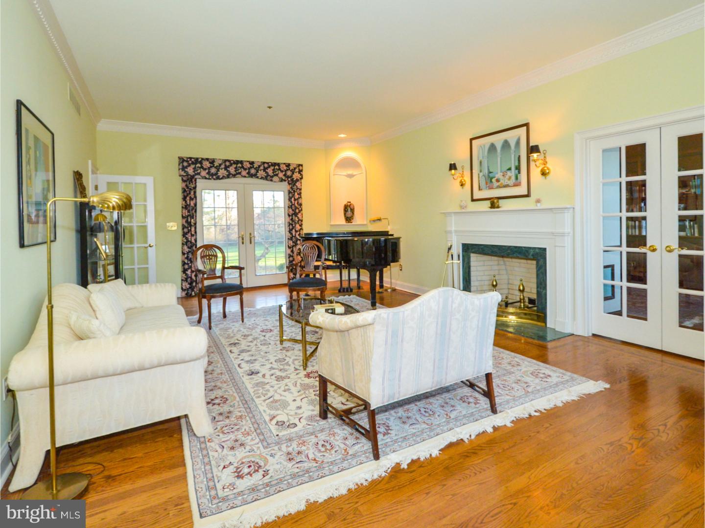 COUNTRY CLUB ESTS - Residential