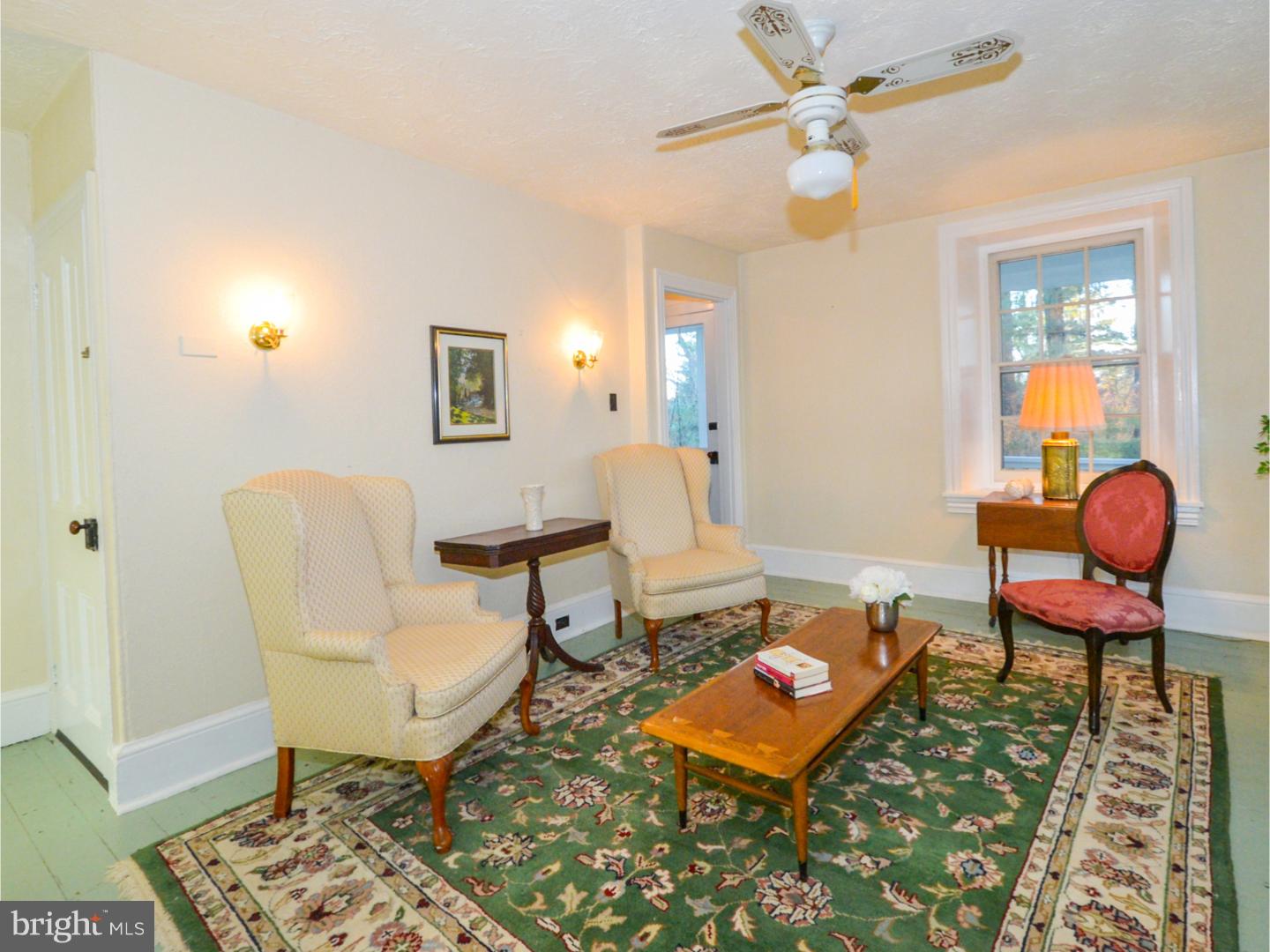 COUNTRY CLUB ESTS - Residential