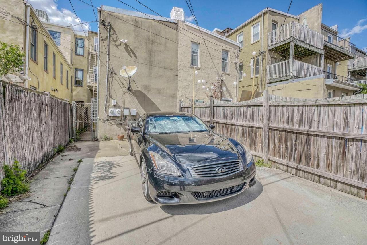 BUTCHERS HILL - Residential Lease