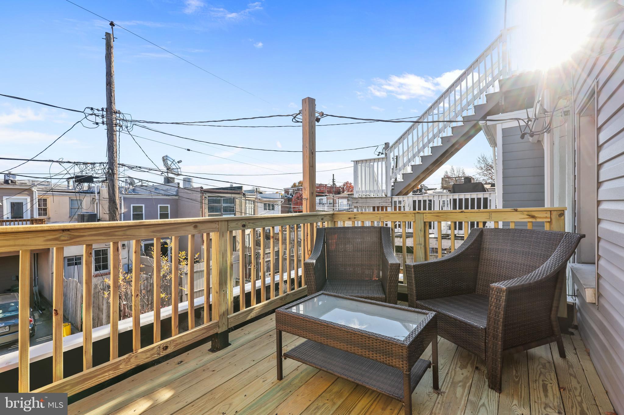 LOCUST POINT - Residential