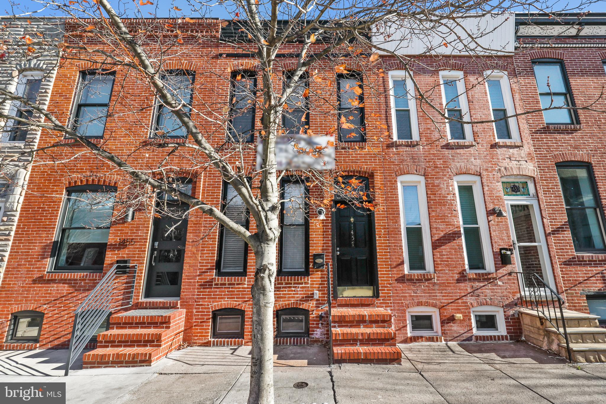 LOCUST POINT - Residential