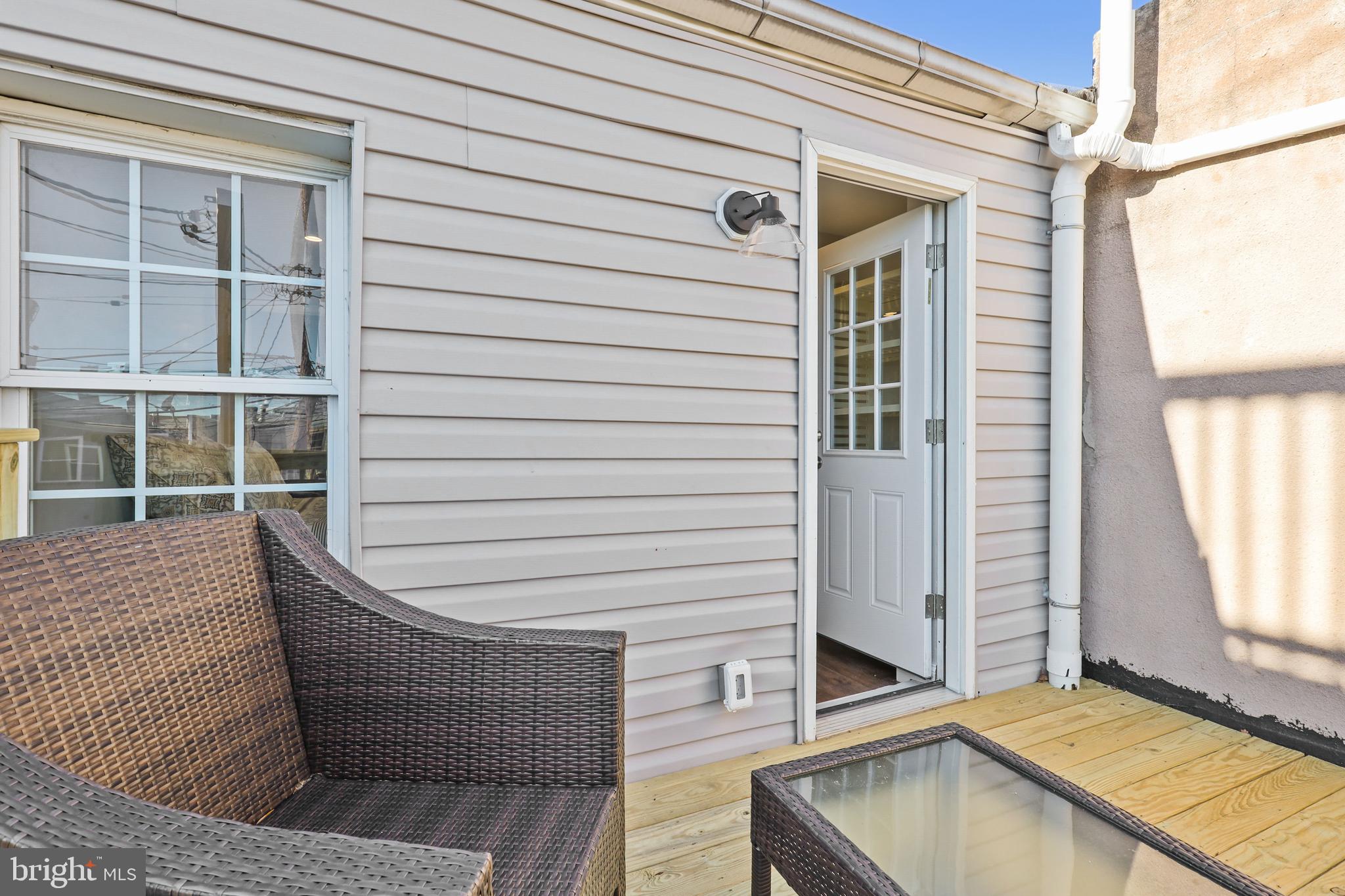 LOCUST POINT - Residential