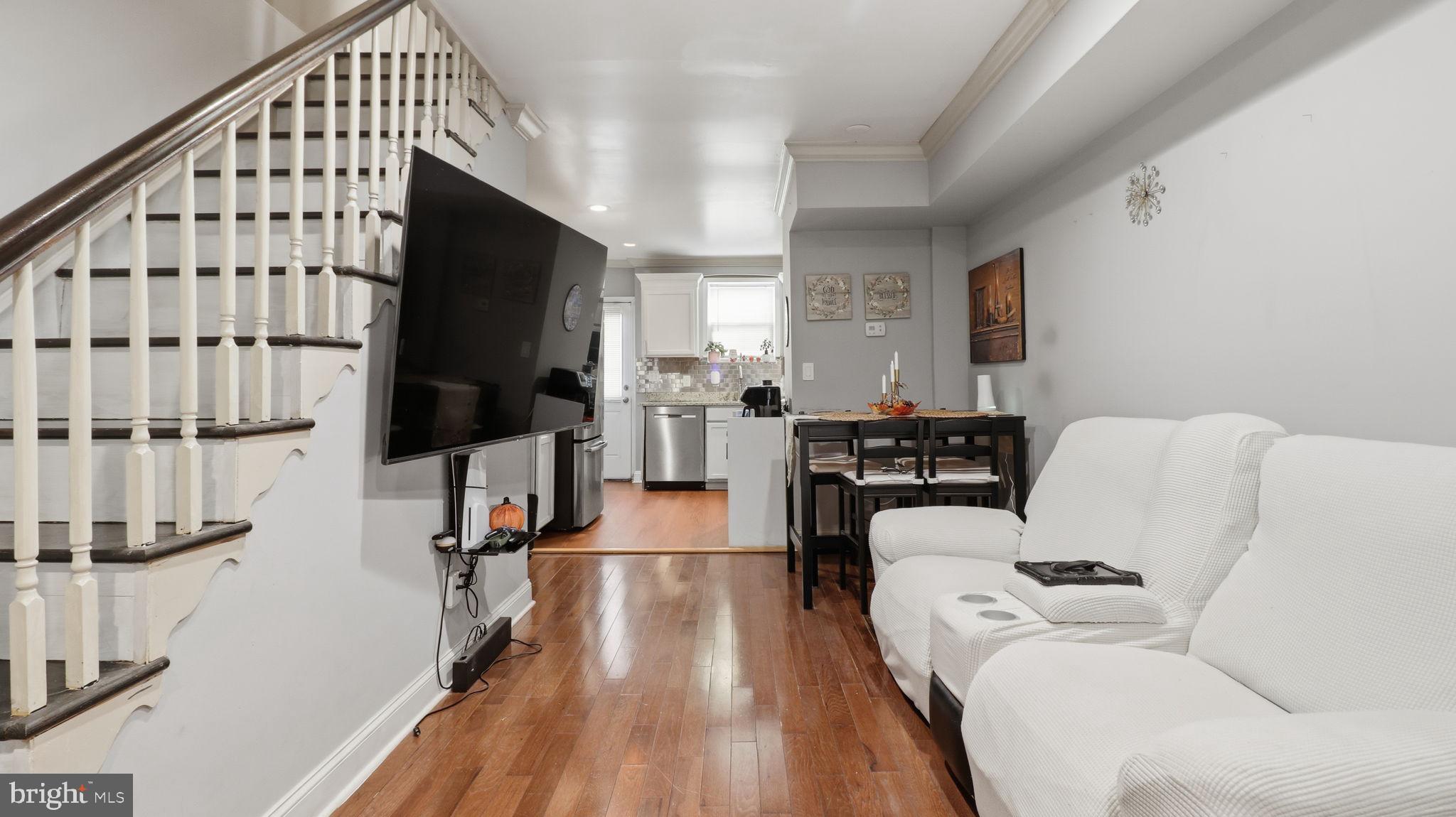 HIGHLANDTOWN - Residential