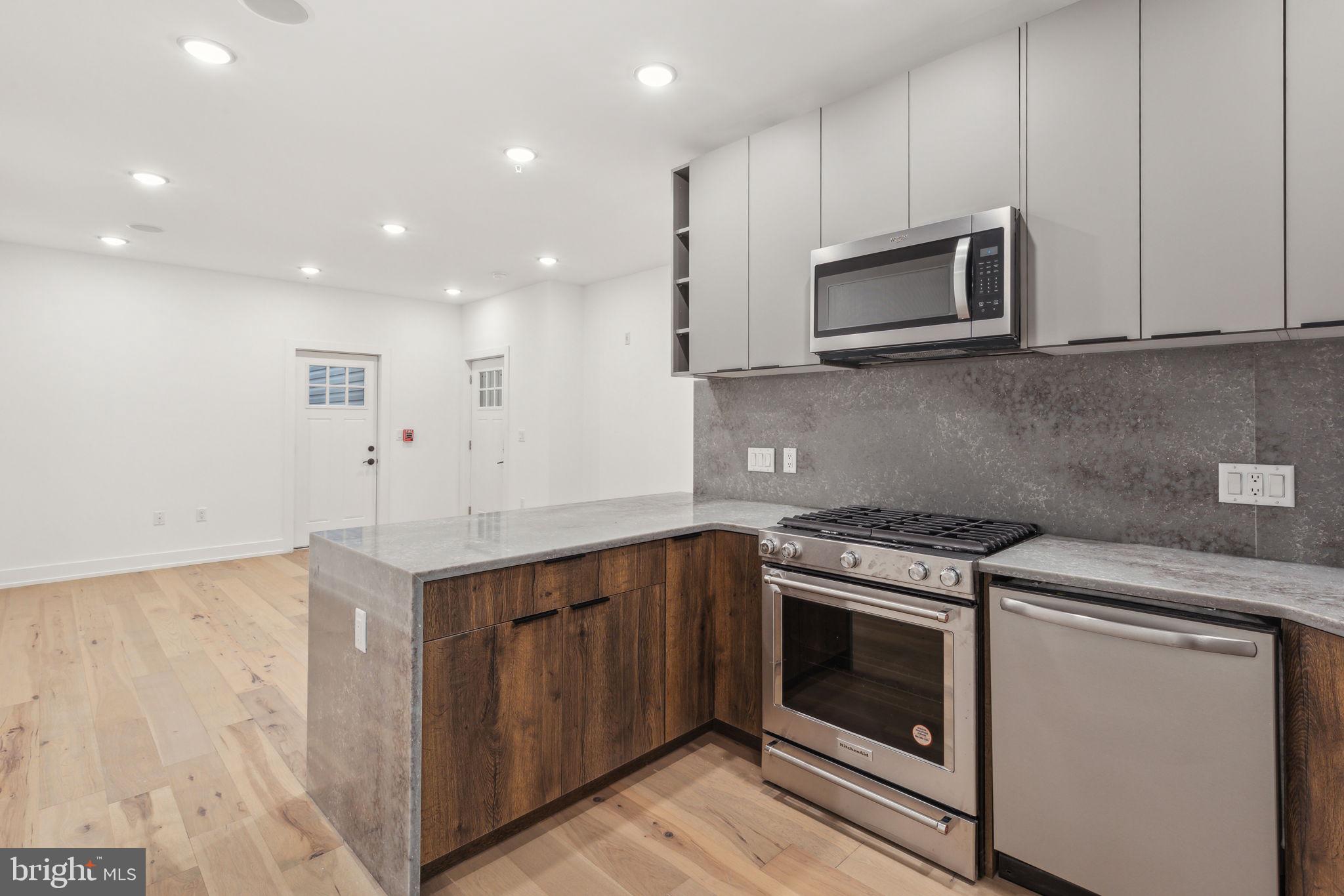 FISHTOWN - Residential Lease