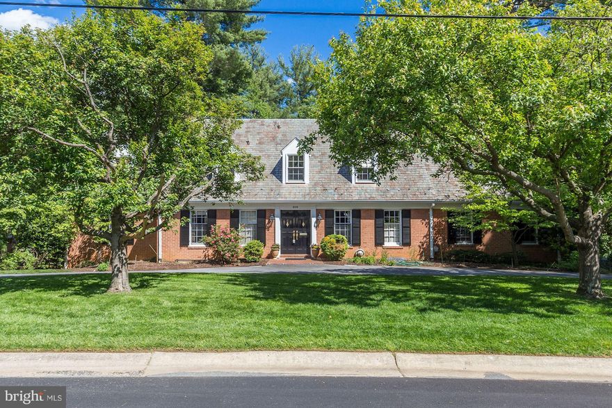 Well maintained, large Hamlet neighborhood home on a cul-de-sac.  Large rooms, three finished levels, two car attached garage.