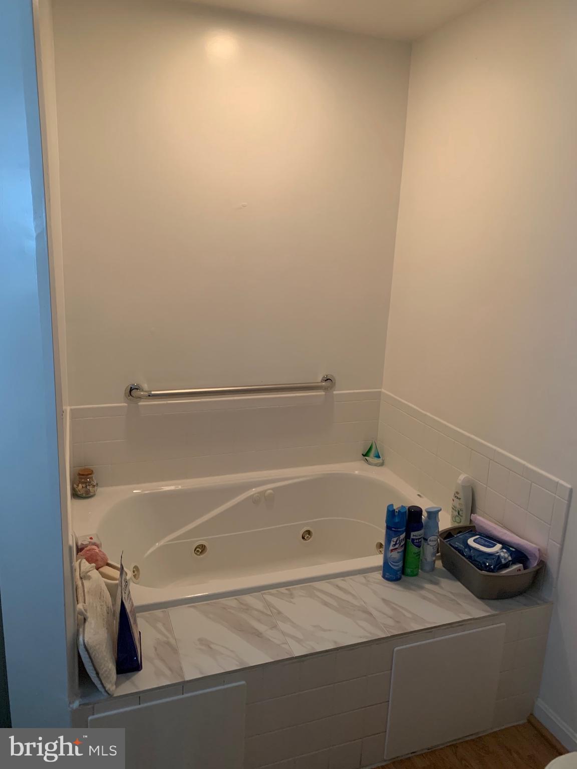 MAYFIELD WOODS - Residential