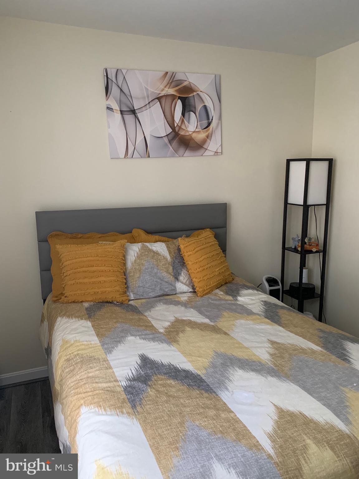 MAYFIELD WOODS - Residential