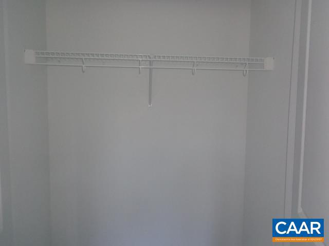 PRESTON LAKE - Residential