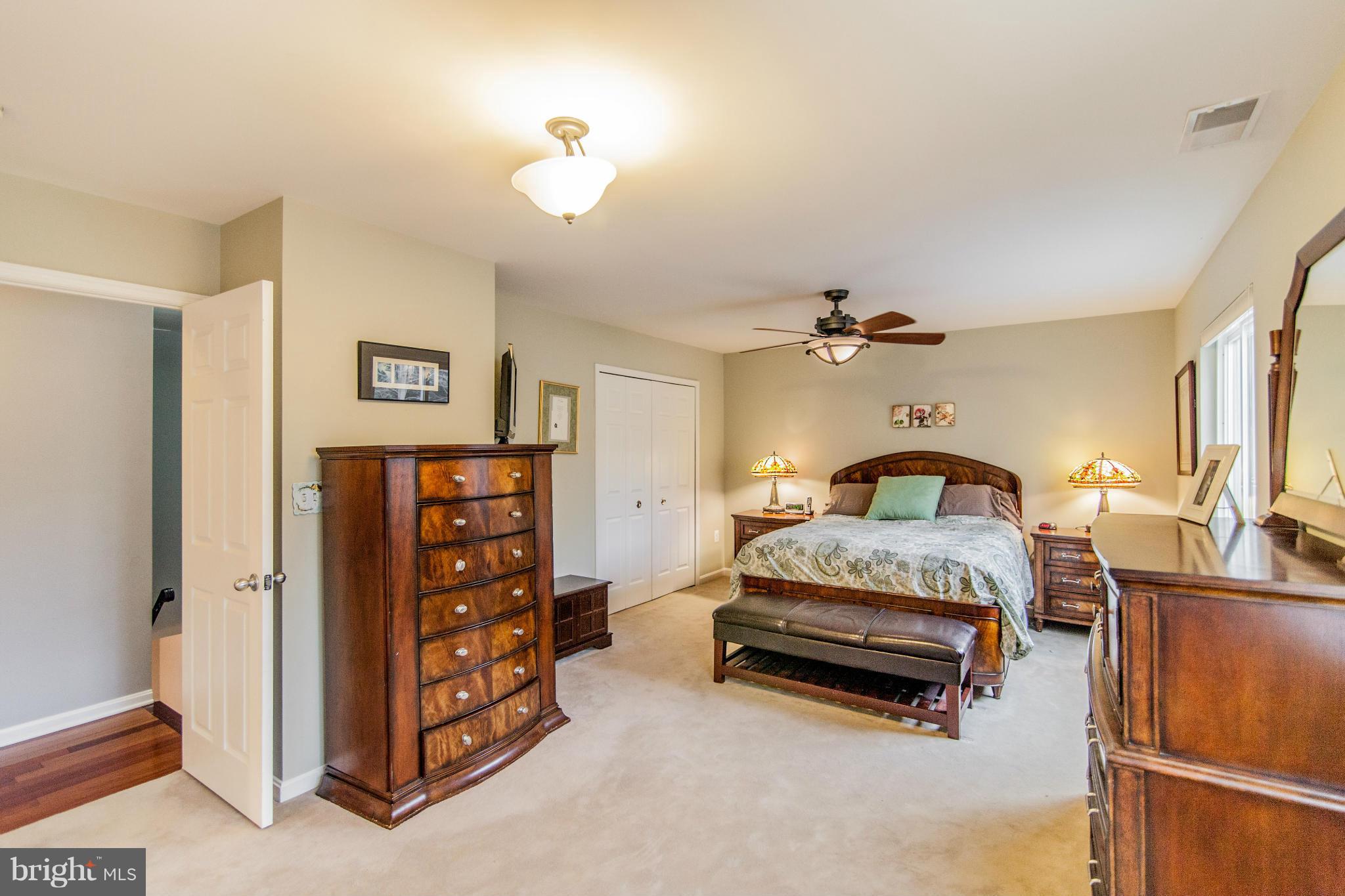 RELDA SQUARE - Residential