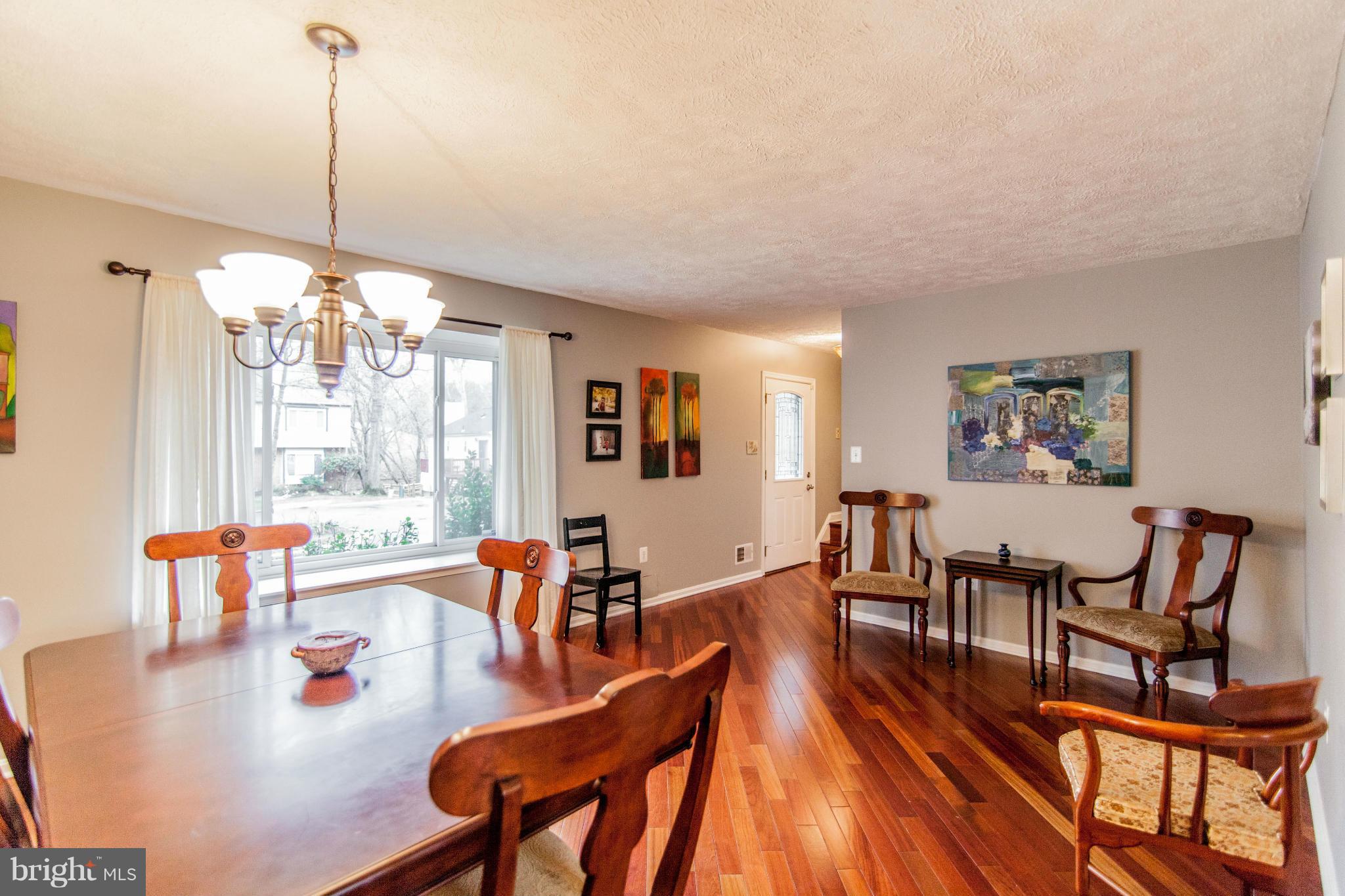 RELDA SQUARE - Residential