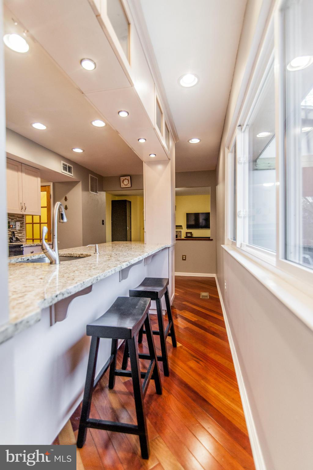 RELDA SQUARE - Residential