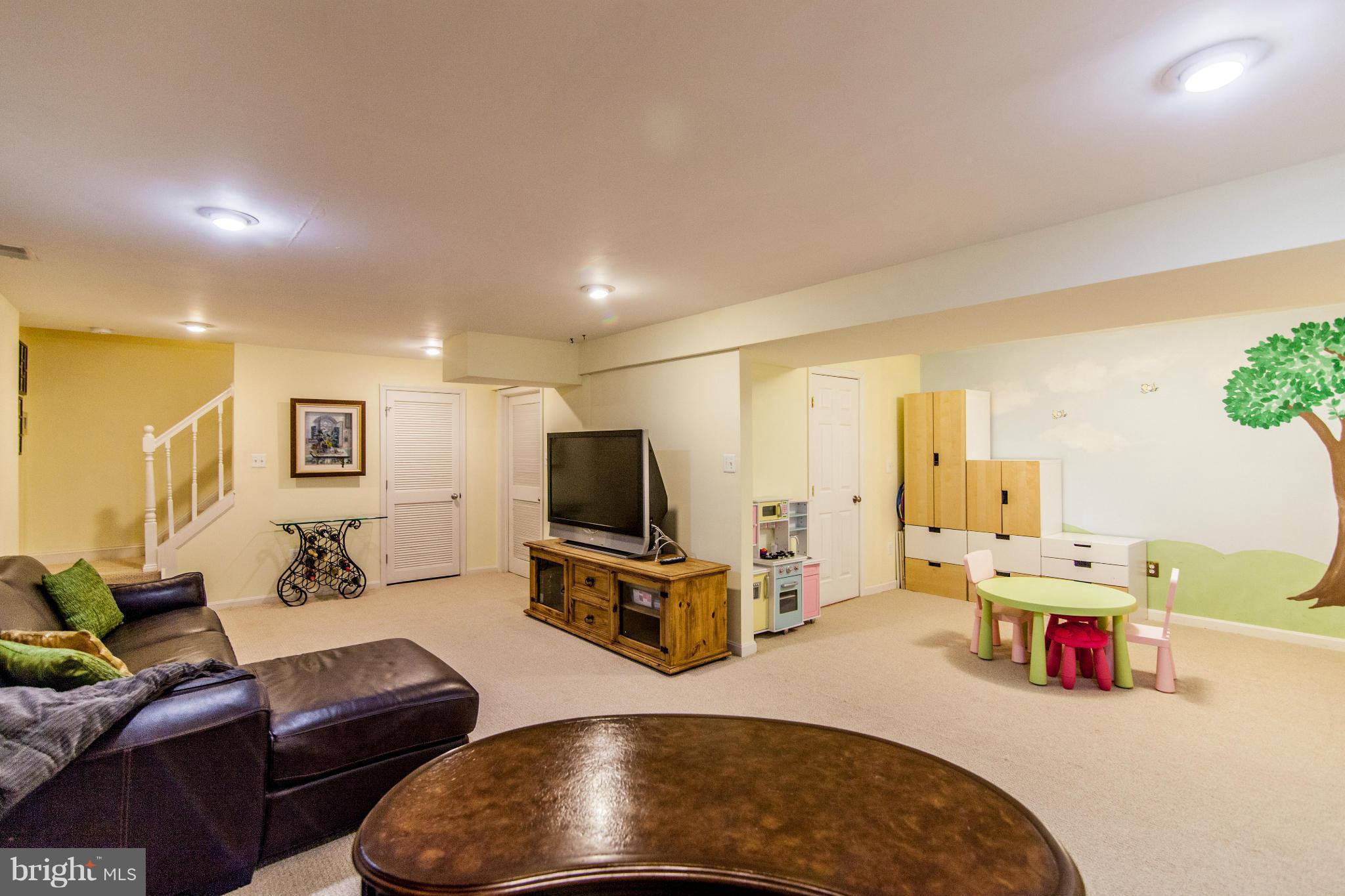 RELDA SQUARE - Residential