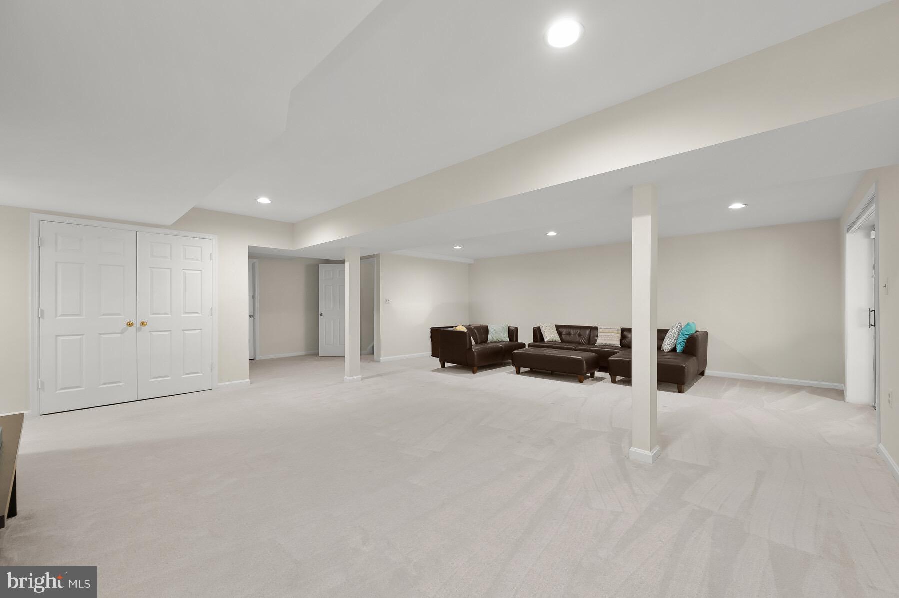 GROSVENOR WOODS - Residential