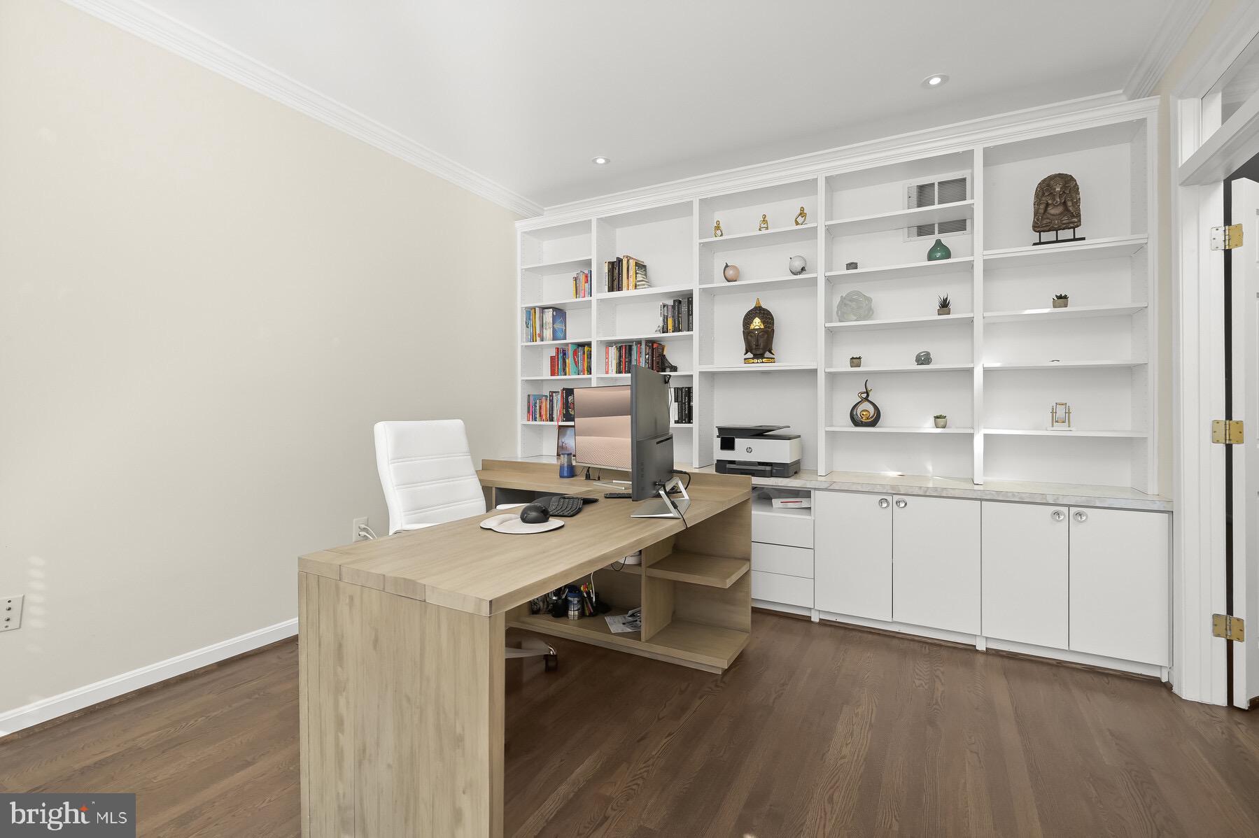 GROSVENOR WOODS - Residential