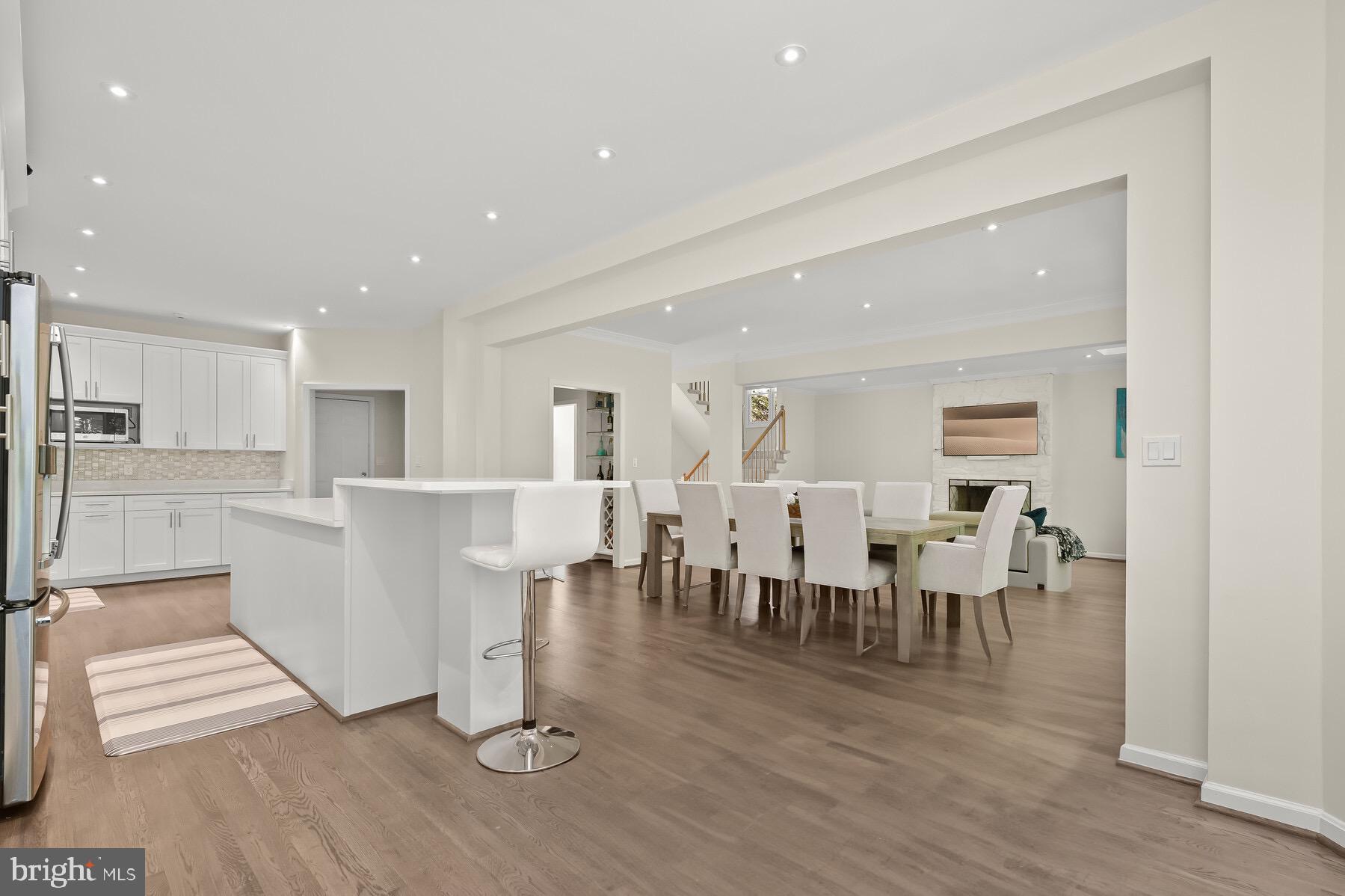 GROSVENOR WOODS - Residential