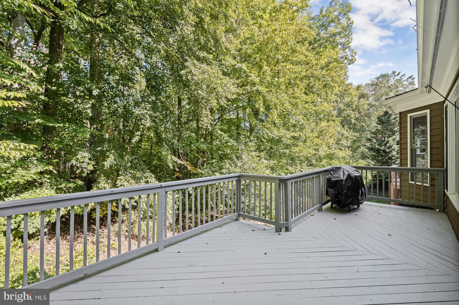 GROSVENOR WOODS - Residential