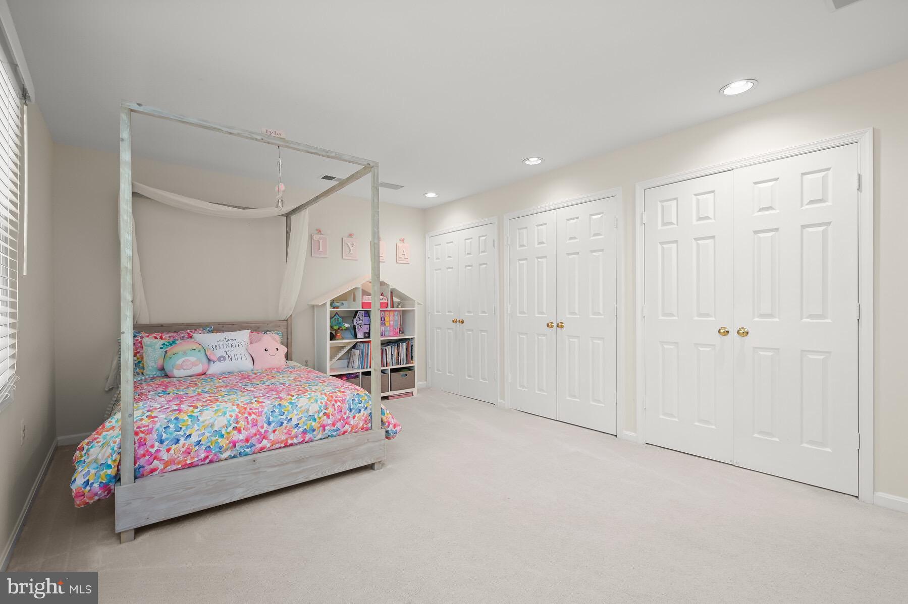 GROSVENOR WOODS - Residential