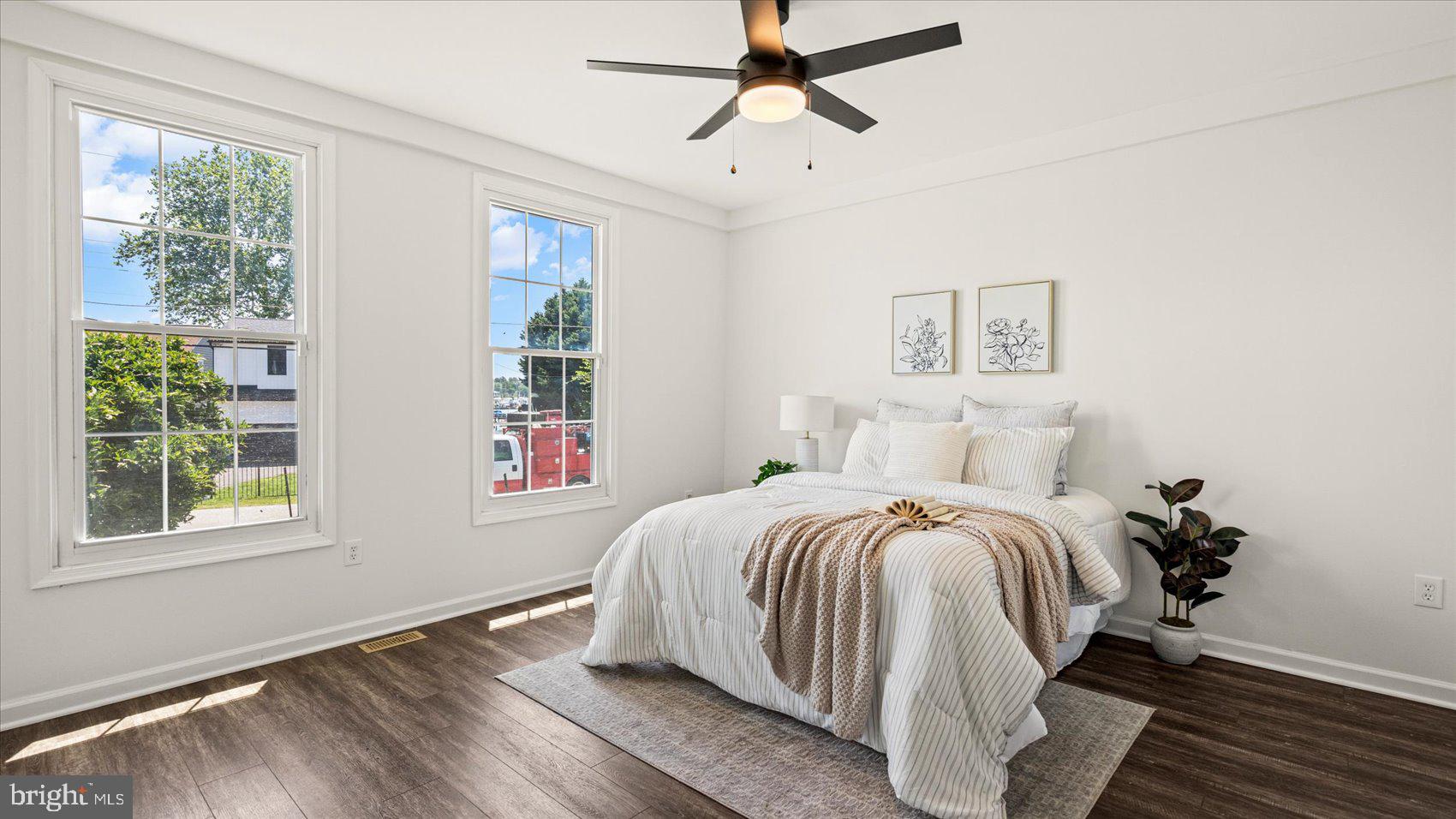 ROCKAWAY BEACH - Residential