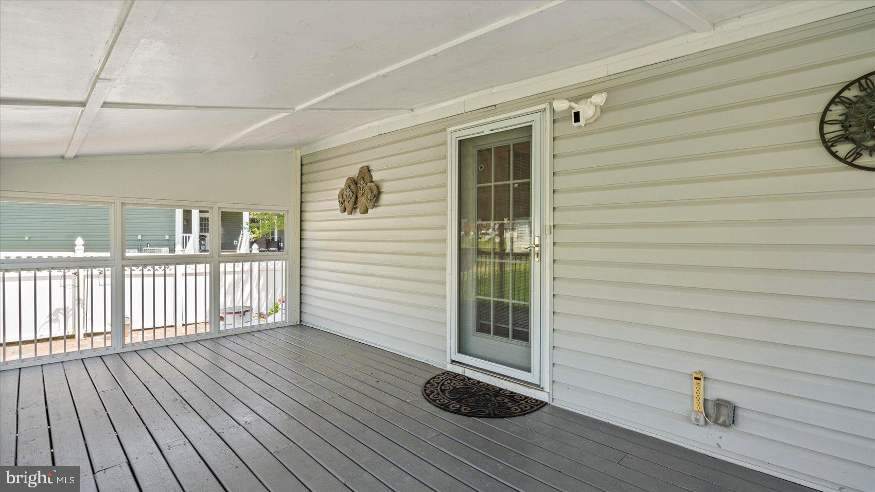 ROCKAWAY BEACH - Residential