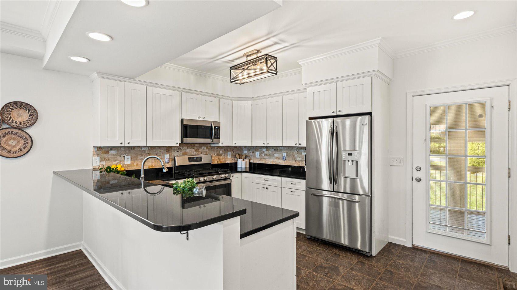 ROCKAWAY BEACH - Residential