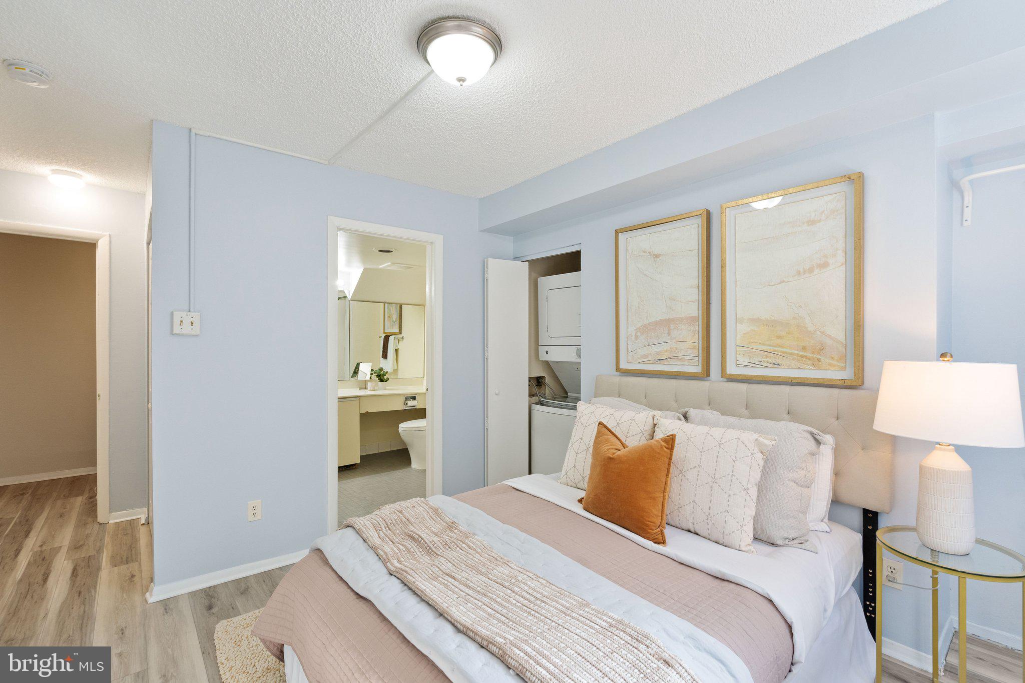 LOGAN CIRCLE - Residential