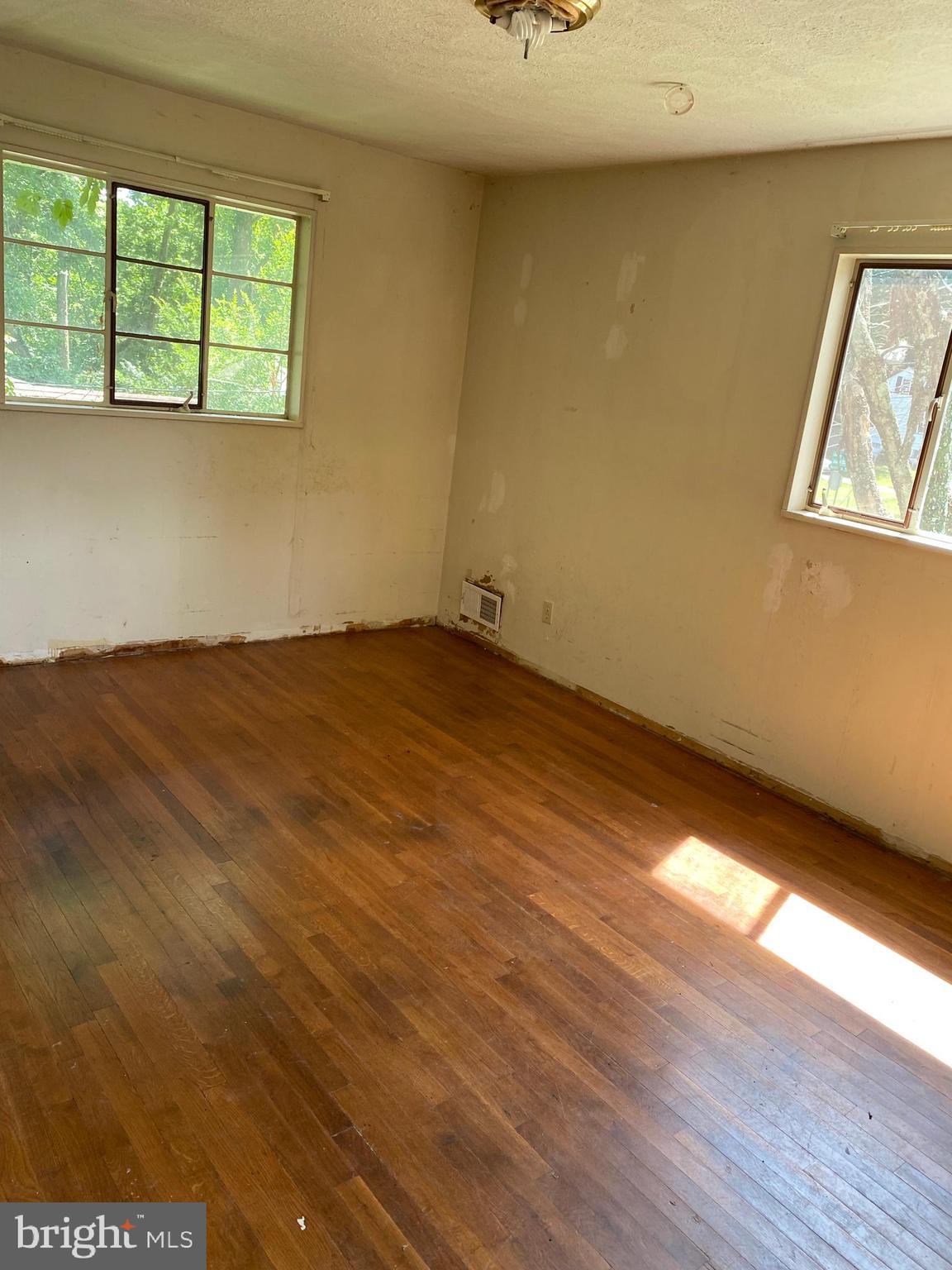 GARRETT FOREST - Residential